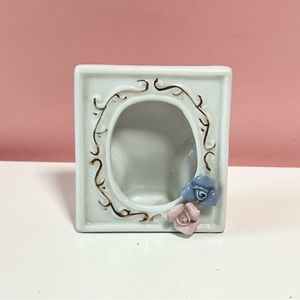 Vintage pastel retro mini picture frame